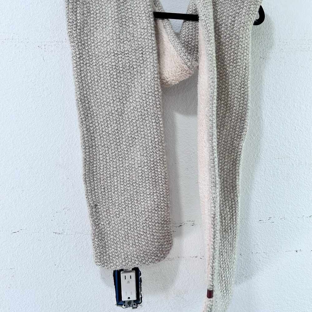 Blue Knit Scarf - Picture 11 of 14